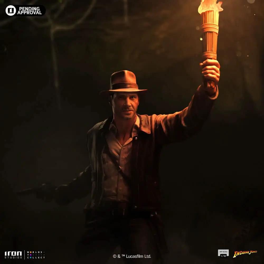 Indiana Jones statue by Iron Studios, Art Scale 1/10, rugged jacket, raised torch.