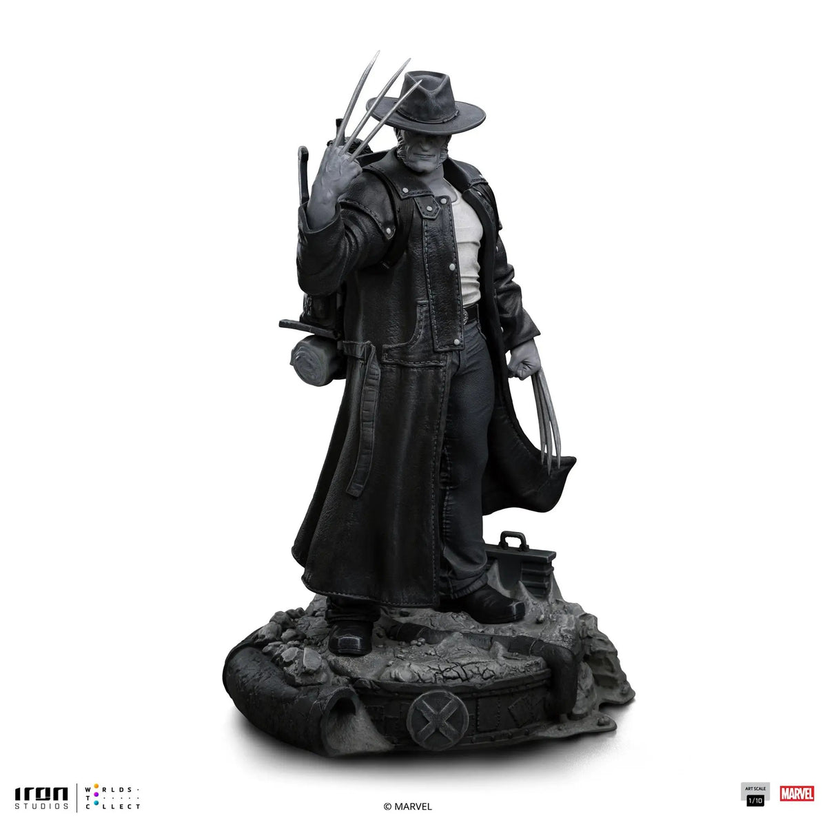 Old Man Logan statue in black-and-white, Iron Studios X-Men Art Scale 1/10