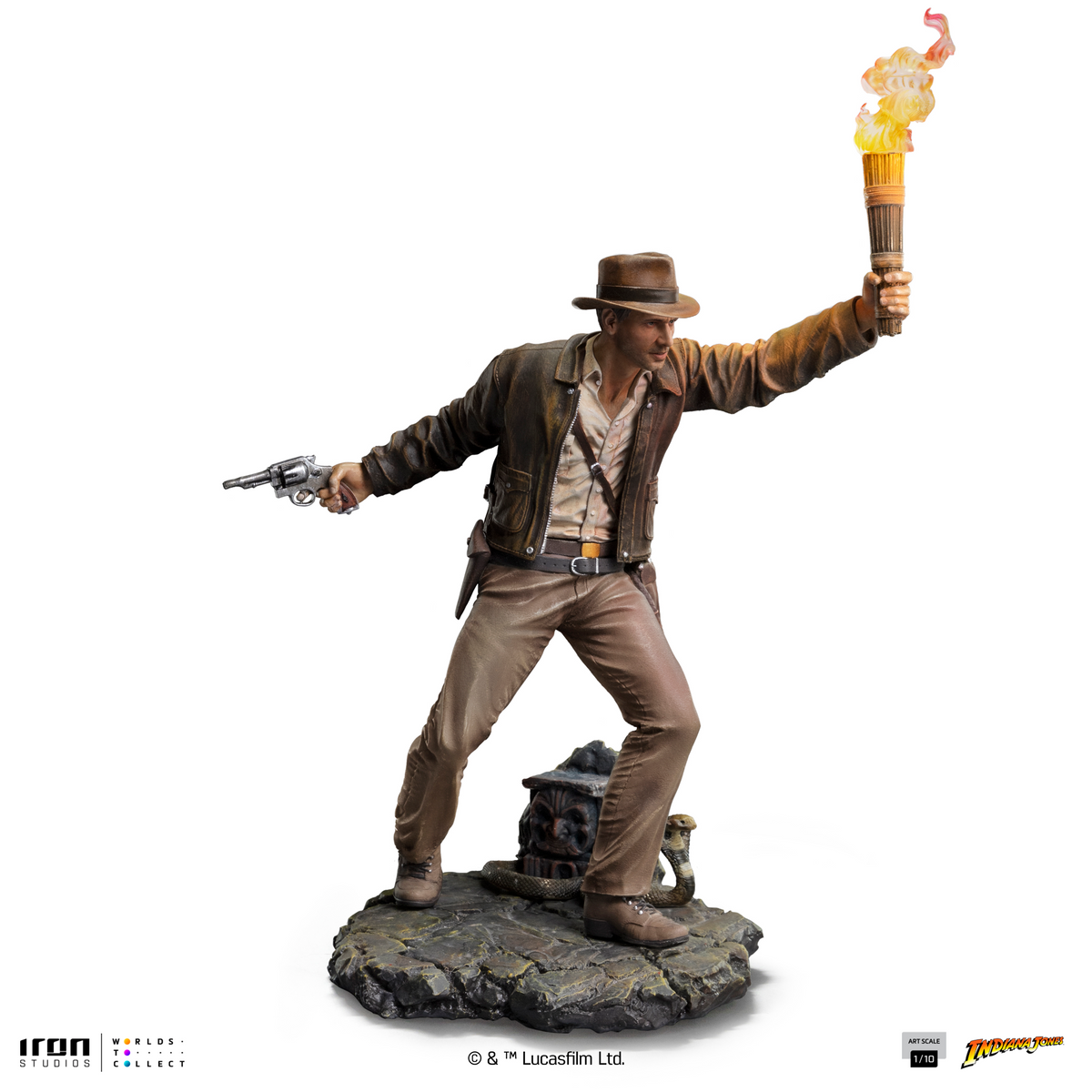 Indiana Jones statue 1/10 scale by Iron Studios holding a flaming torch and pistol