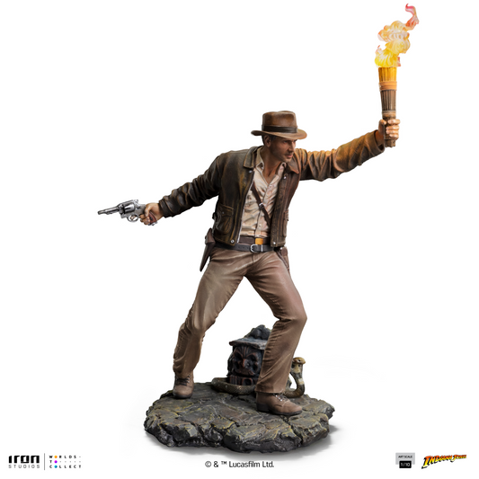 Indiana Jones statue 1/10 scale by Iron Studios holding a flaming torch and pistol