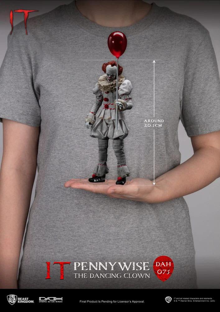Pennywise IT action figure by Beast Kingdom, 21 cm tall, 1/9 scale, red balloon