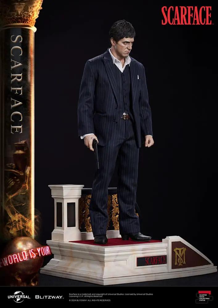 Estatua de Tony Montana Scarface en escala 1/4 por Blitzway, 53 cm, traje azul a rayas y pistola