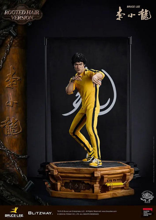 Figura de acción BLITZWAY 1/4 escala, 55 cm, Rooted Hair, traje amarillo con rayas negras, pedestal de madera.