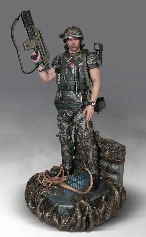 Alien Estatua 1/4 scale Dwayne Hicks action figure in camo with rifle by Hollywood Collectables