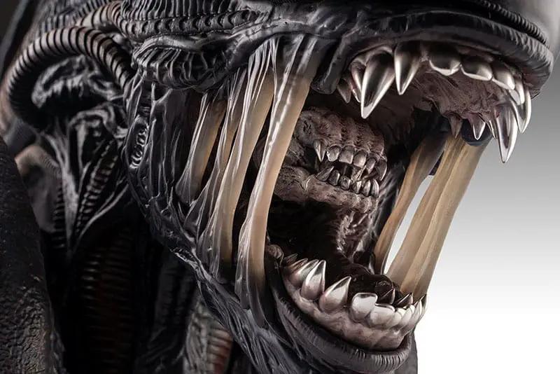 Alien Romulus bust Xenomorph 53 cm action figure by Hollywood Collectables