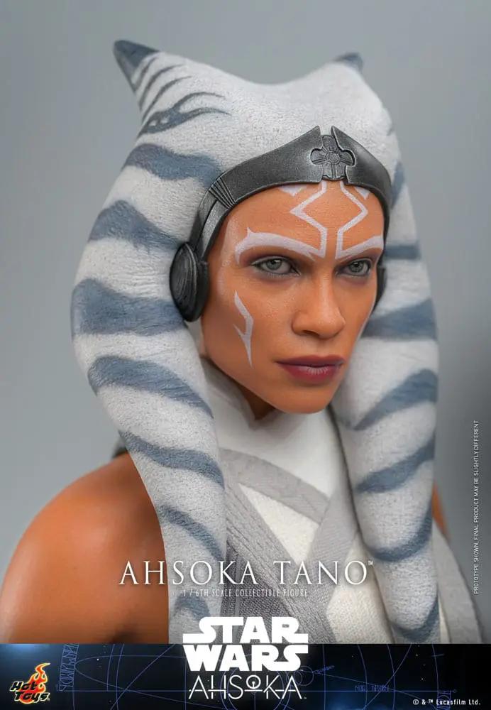 Figura de acción Ahsoka Tano 1/6 de HOT TOYS, 28 cm, rostro detallado con pintura facial blanca y lekku rayados.