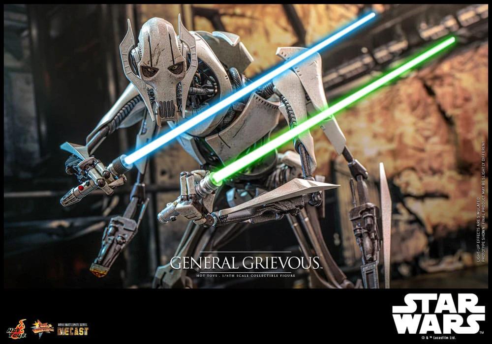 General Grievous 1/6-scale diecast action figure by HOT TOYS with blue and green lightsabers