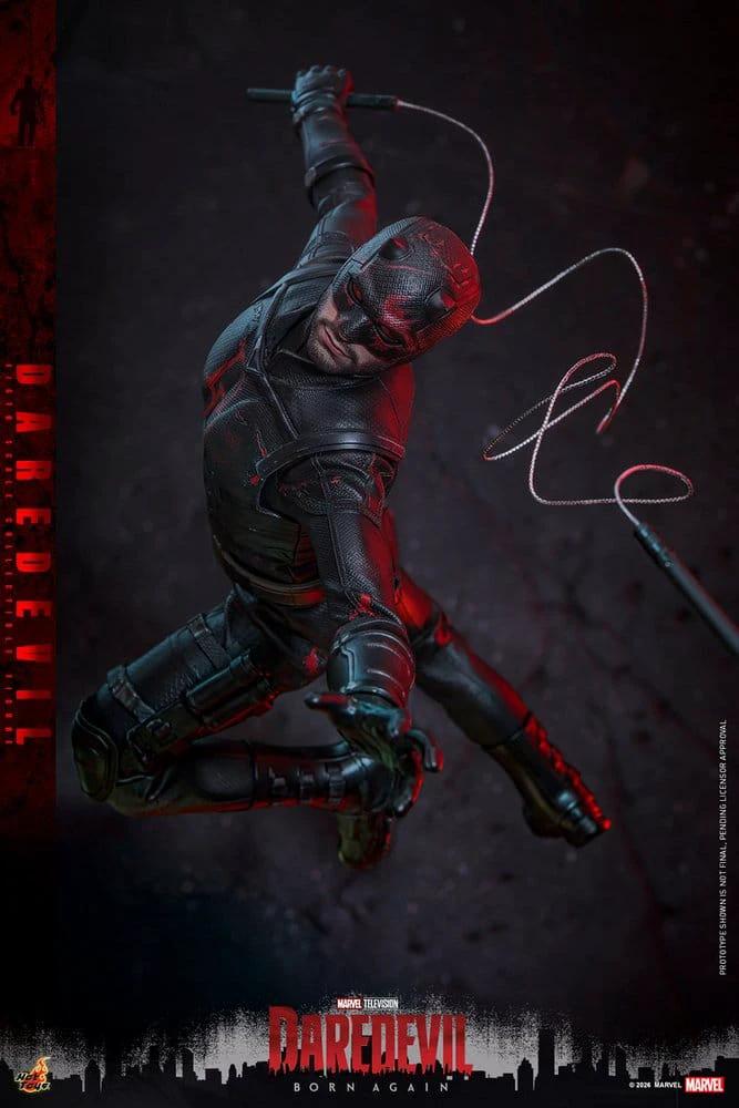 Daredevil 1/6 figure by HOT TOYS, Marvel Born Again, 30 cm, black suit in mid-air pose.