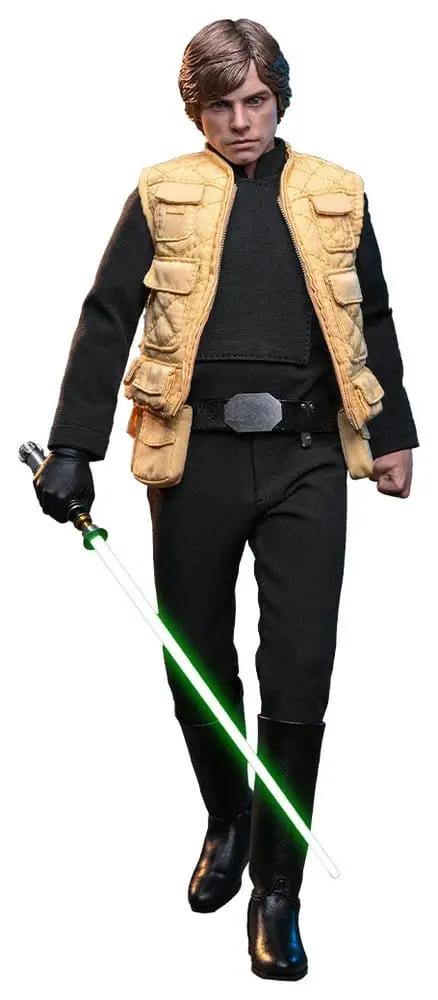 Hot Toys Luke Skywalker 1/6 action figure from Shadows of the Empire, beige padded vest, black outfit, green lightsaber