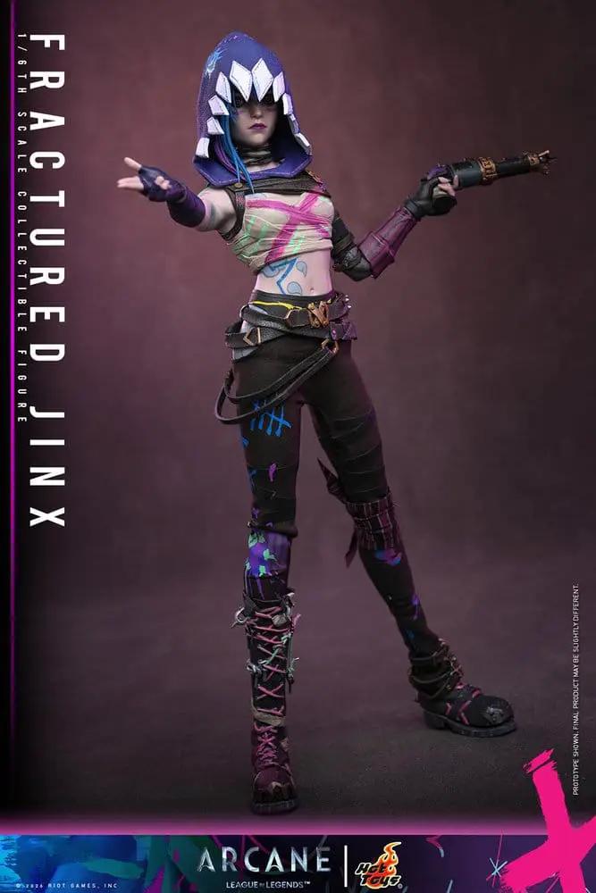 Figura de acción Arcane Jinx 1/6, 28 cm, con capucha morada y traje graffiti multicolor, sosteniendo pistola, de Kimera y Foley Shop.