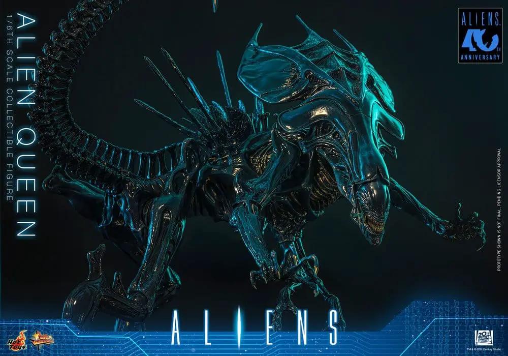 Alien Queen 1/6 figura de HOT TOYS, coleccionable de 53 cm con acabado azul metálico.
