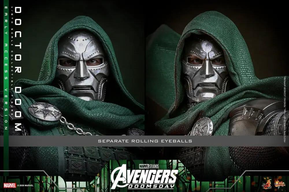 Figura de acción Doctor Doom 1/6 de HOT TOYS, Avengers: Doomsday, 31 cm, con capa verde y armadura plateada