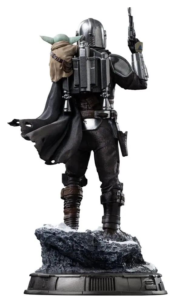 Iron Studios The Mandalorian & Grogu statue, 1/10 scale, 25 cm, armored figure with cape and Grogu