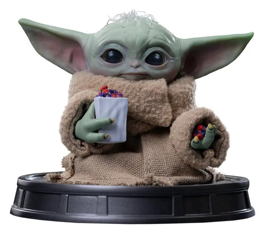 Mandalorian & Grogu Popcorn Time statue by Iron Studios; Grogu collectible in burlap robe