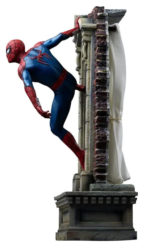 Figura de acción Spider-Man IRON STUDIOS Art Scale 1/10 Brand New Day, 26 cm, sobre base de piedra con muro roto