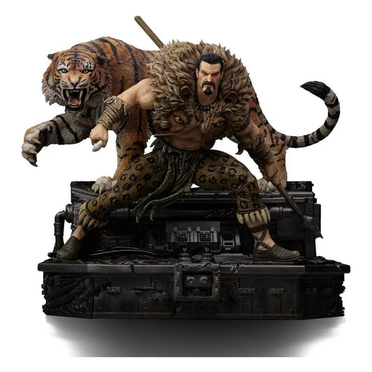 Iron Studios Kraven Diorama 1/10 scale; two-figure statue of Kraven the Hunter with a tiger on a detailed diorama base