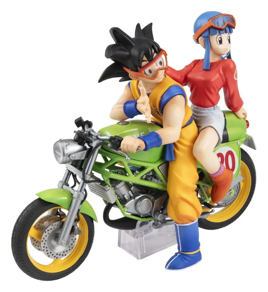 Dragon Ball Z PVC action figures: two figures on a green motorcycle, Goku and Chi-Chi, 15 cm.