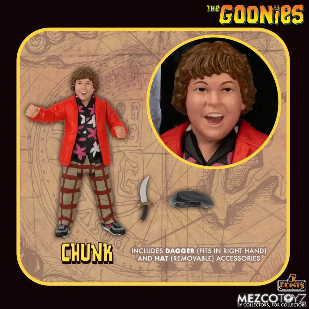 Figura de acción Chunk de Los Goonies, 9 cm, de MEZCO TOYS 5 Points; chaqueta roja y pantalones a cuadros, con daga y sombrero removible.