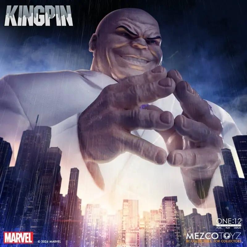Kingpin One:12 action figure by Mezco Toys, 18 cm, white suit with city skyline backdrop