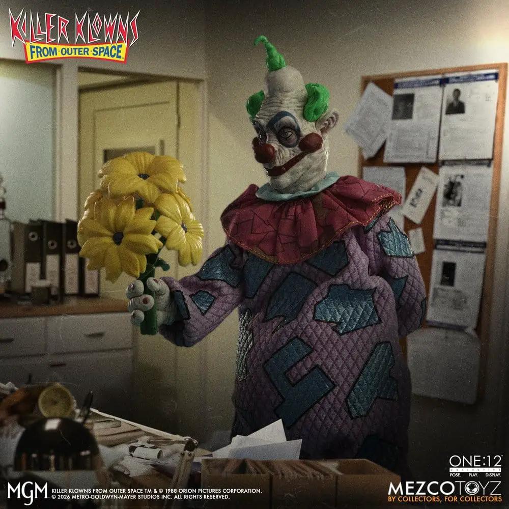 Killer Klowns From Outer Space One:12 Collective Jumbo 17 cm figure by MEZCO TOYS in a purple patchwork suit