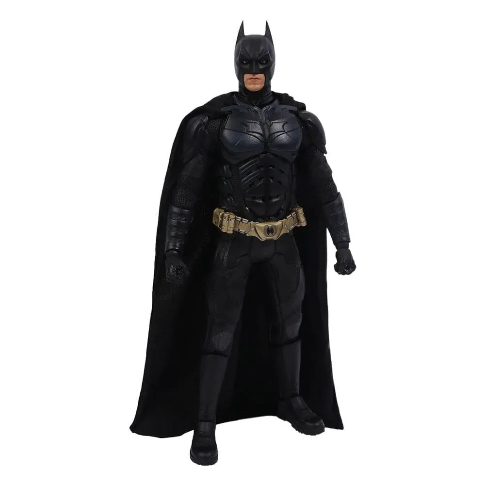 Figura de acción Batman 1/12, 17 cm, de MEZCO TOYS; traje negro con capa y cinturón dorado