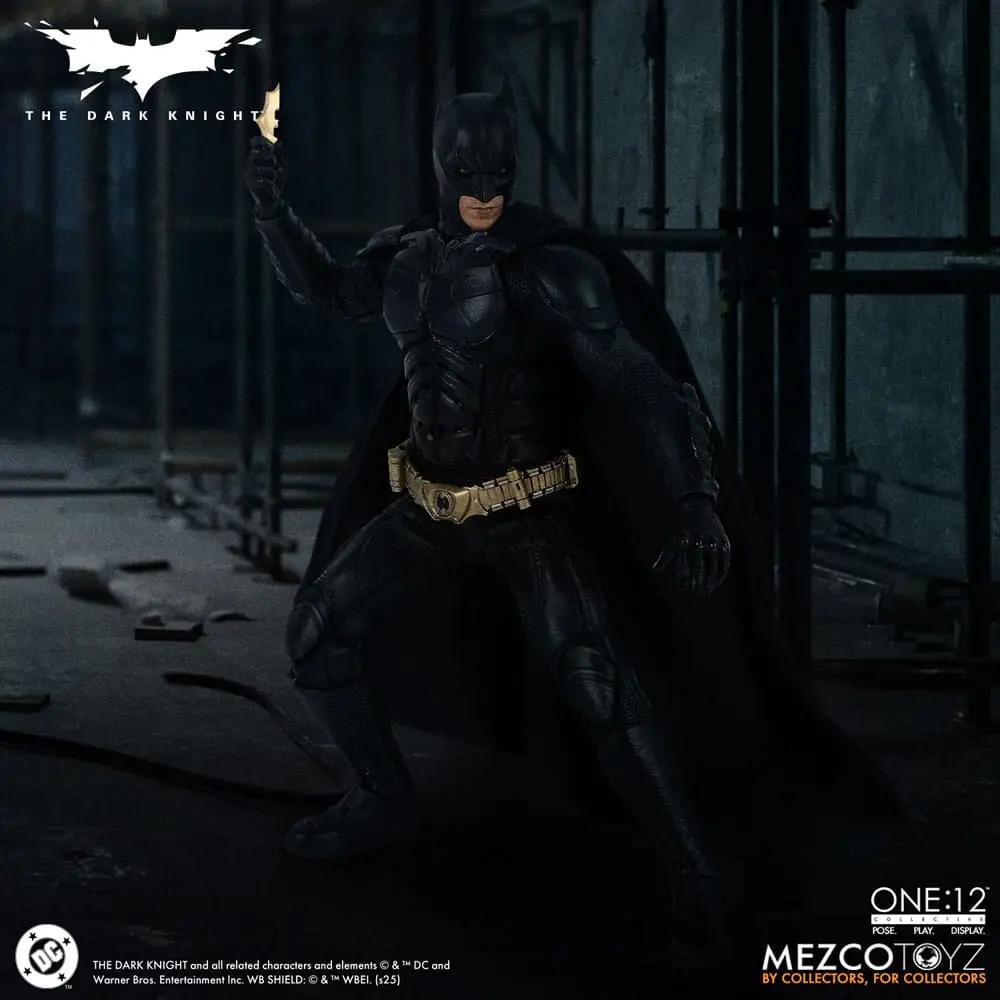 Figura de acción Batman El Caballero Oscuro, 1/12 escala, 17 cm, MEZCO TOYS, traje negro con capa