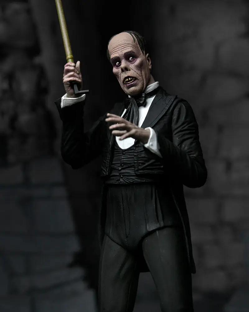 Figura NECA Universal Monsters The Phantom of the Opera, 18 cm, esmoquin negro con máscara pálida