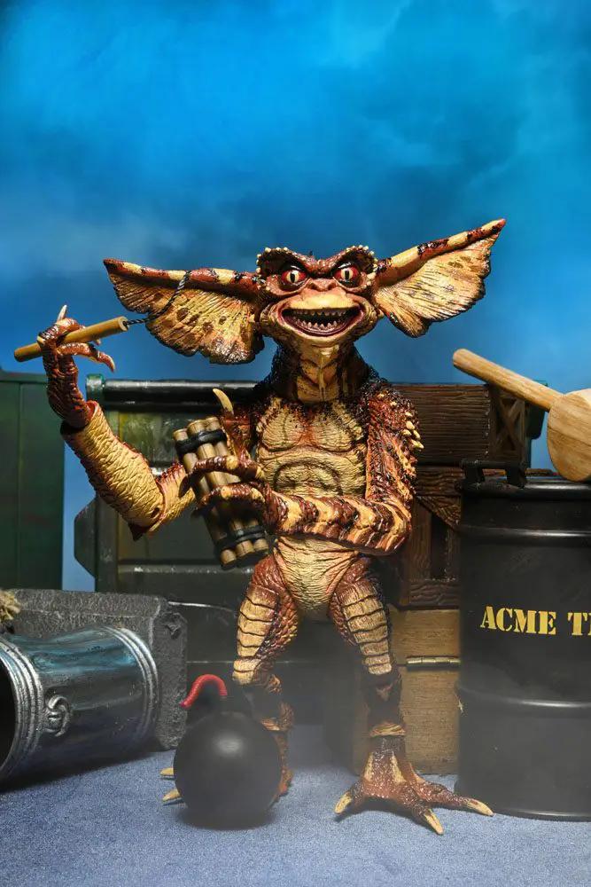 Figura de acción Gremlins Ultimate Demolition, gremlin marrón/beige de 15 cm con bomba