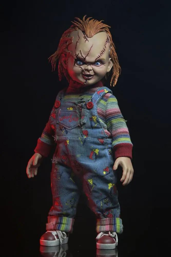 Figura Chucky Bride of Chucky de NECA, 25 cm, muñeco con overoles azulados y cicatrices.