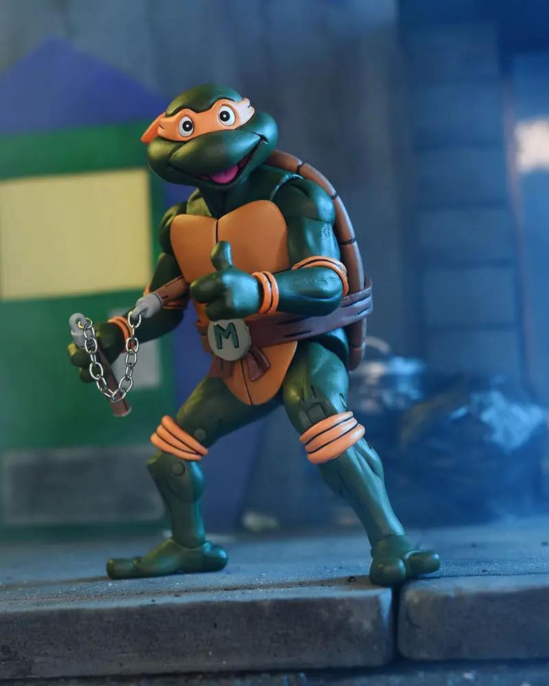 Figura de acción NECA TMNT Ultimate Michelangelo, 18 cm, verde con caparazón naranja y nunchakus