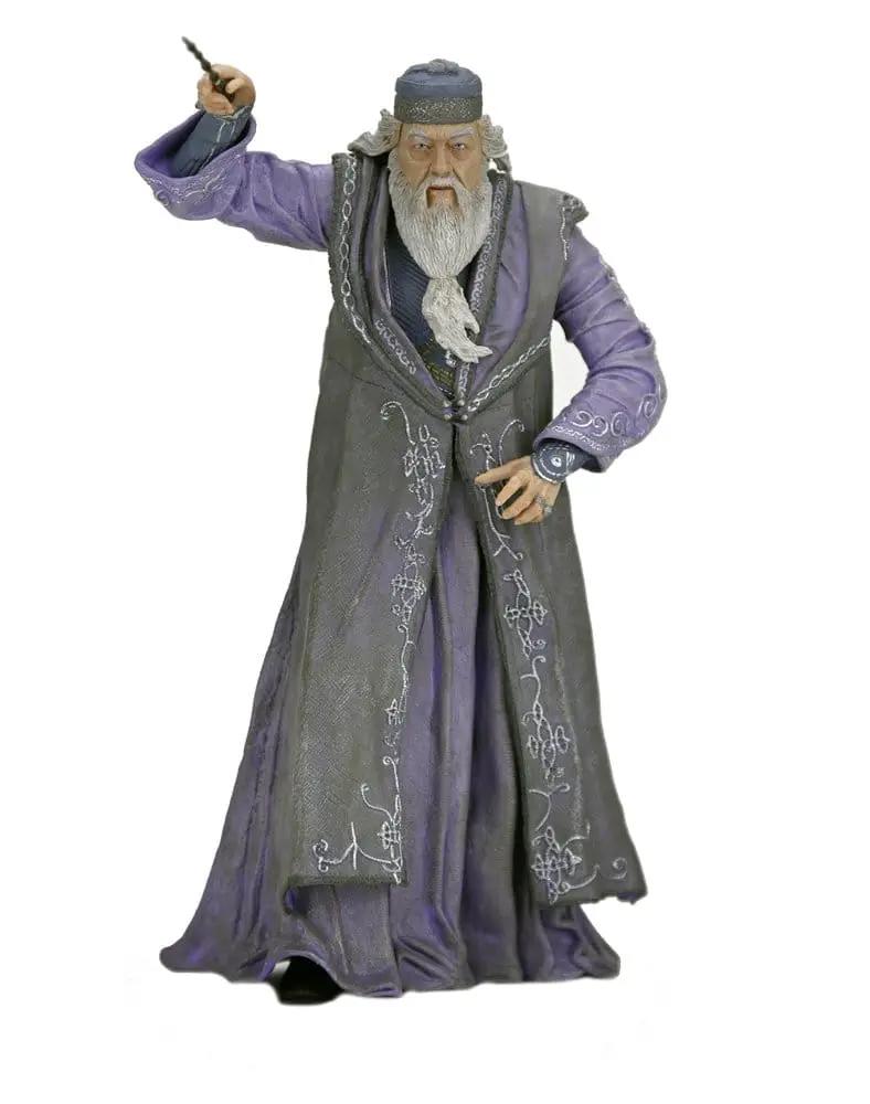 Figura NECA Albus Dumbledore, Harry Potter Legacy Collection, 18 cm, capa morada y varita