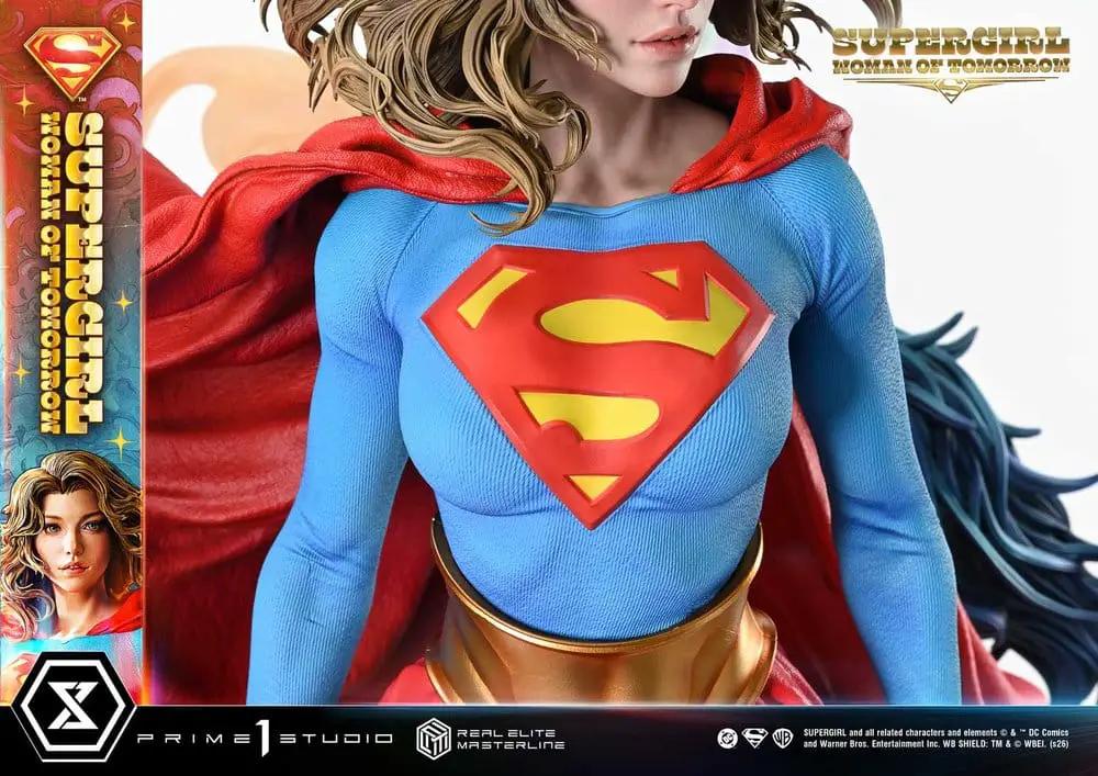 Figura de acción Supergirl Woman of Tomorrow 1/4 de PRIME 1 STUDIO Real Elite Masterline, traje azul y capa roja
