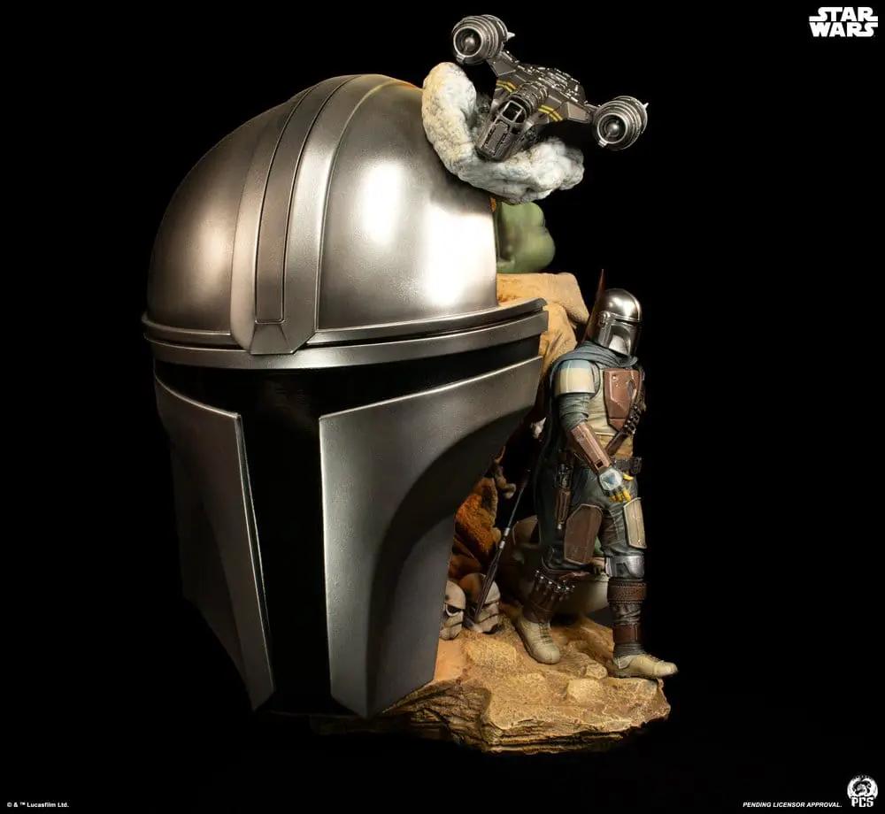 Star Wars Mandalorian bust fine art statue, 41 cm, by Premium Collectibles Studio; silver helmet with armored figure