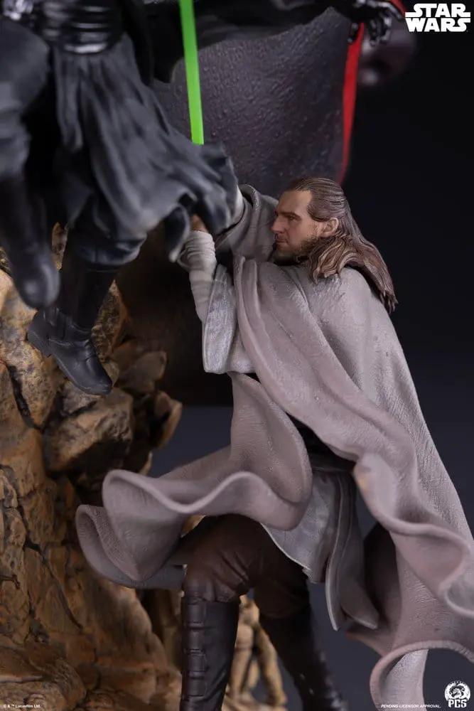 Star Wars Fine Art Busto Darth Maul 37 cm by PREMIUM COLLECTIBLES STUDIO, gray cloak diorama statue on rocky base