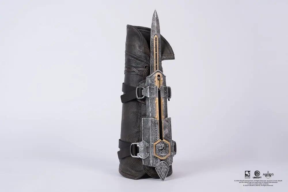Hidden blade replica from Assassin’s Creed Black Flag by PURE ARTS, Edward Kenway with leather sheath