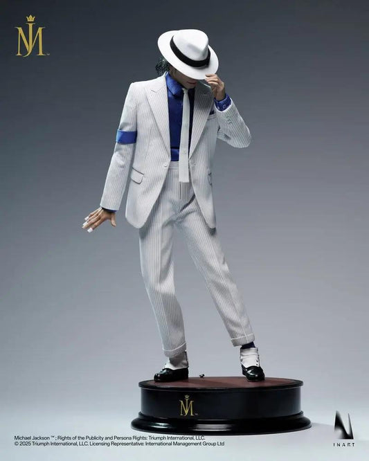 Figura de acción Michael Jackson 1/6, 34 cm, de QUEEN STUDIOS; esmoquin gris a rayas y sombrero blanco sobre base negra