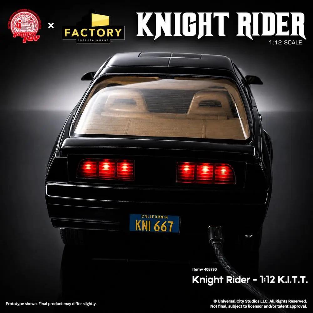Figura Knight Rider 1:12 K.I.T.T. con Michael Knight; coche negro, RAMEN TOY