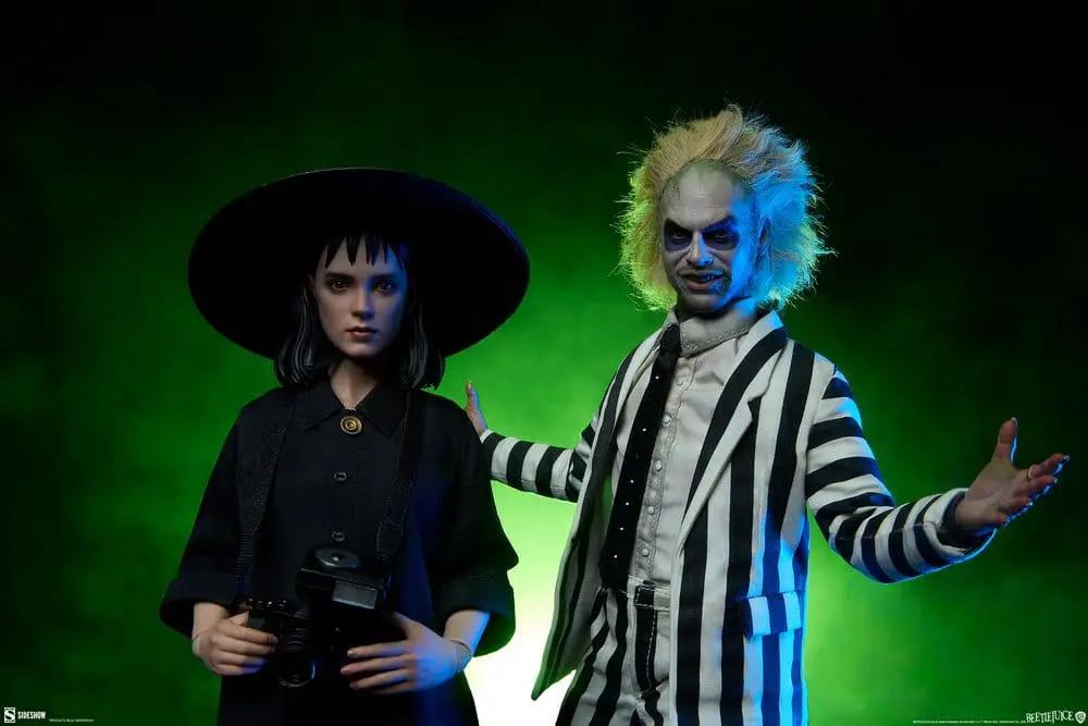 Beetlejuice Lydia Deetz 1/6 scale action figures by Sideshow Collectibles, 2 figures with black dress and striped suit