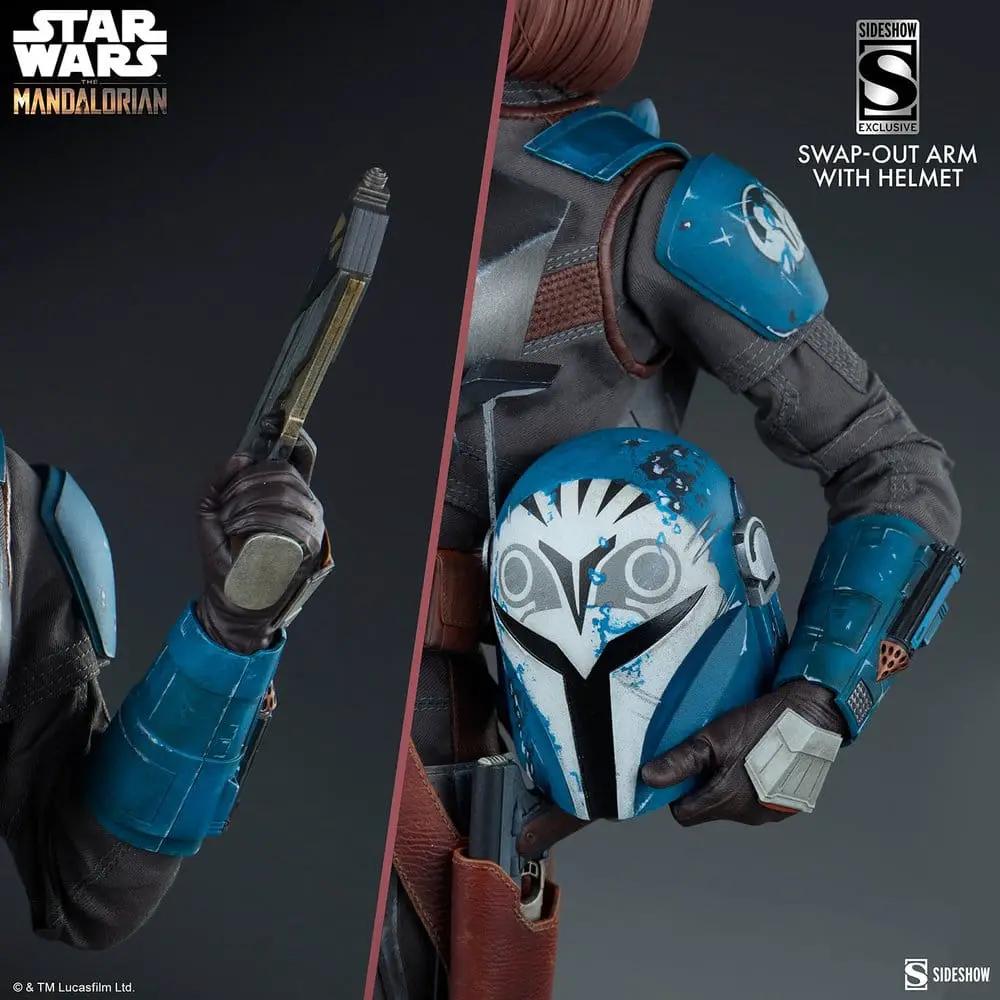 Star Wars Bo-Katan Kryze premium format statue by Sideshow Collectibles, blue Mandalorian armor, holding helmet.