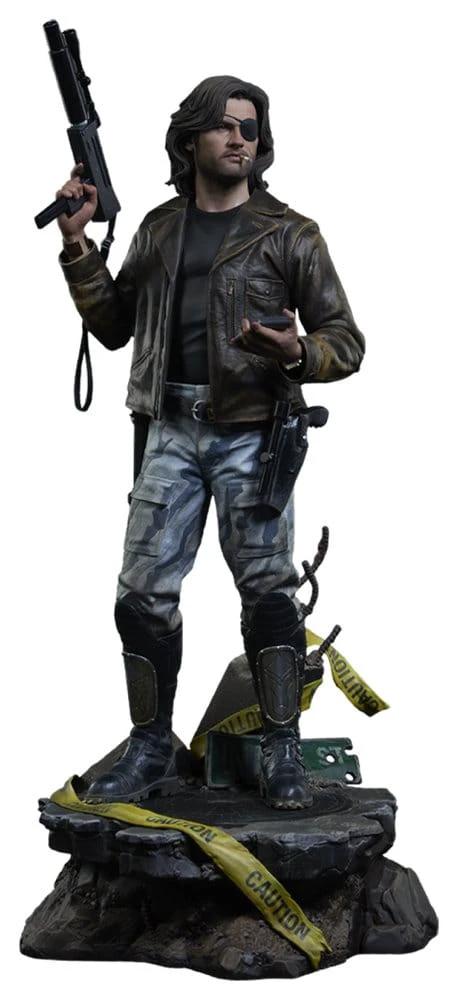 Snake Plissken Premium Format Statue by Sideshow Collectibles, 57 cm, leather jacket, eyepatch, holding a large gun