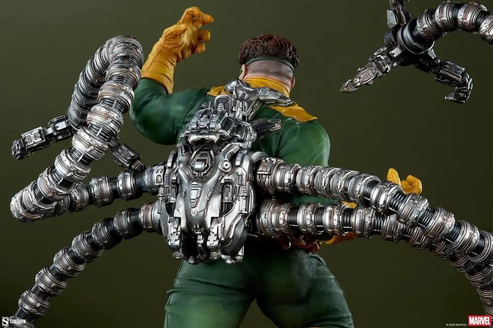Doctor Octopus premium statue by SIDESHOW COLLECTIBLES, featuring chrome metal tentacles and a green suit, 74 cm tall.