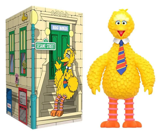 Figura de vinilo Big Bird supersize 41 cm de SUPER 7 junto a caja temática Barrio Sésamo, 2 piezas