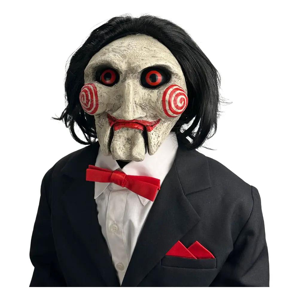 Saw Billy the Puppet réplica, 119 cm, máscara pálida con ojos rojos y círculos en las mejillas, traje negro con pajarita roja, TRICK OR TREAT STUDIOS, luz y sonido