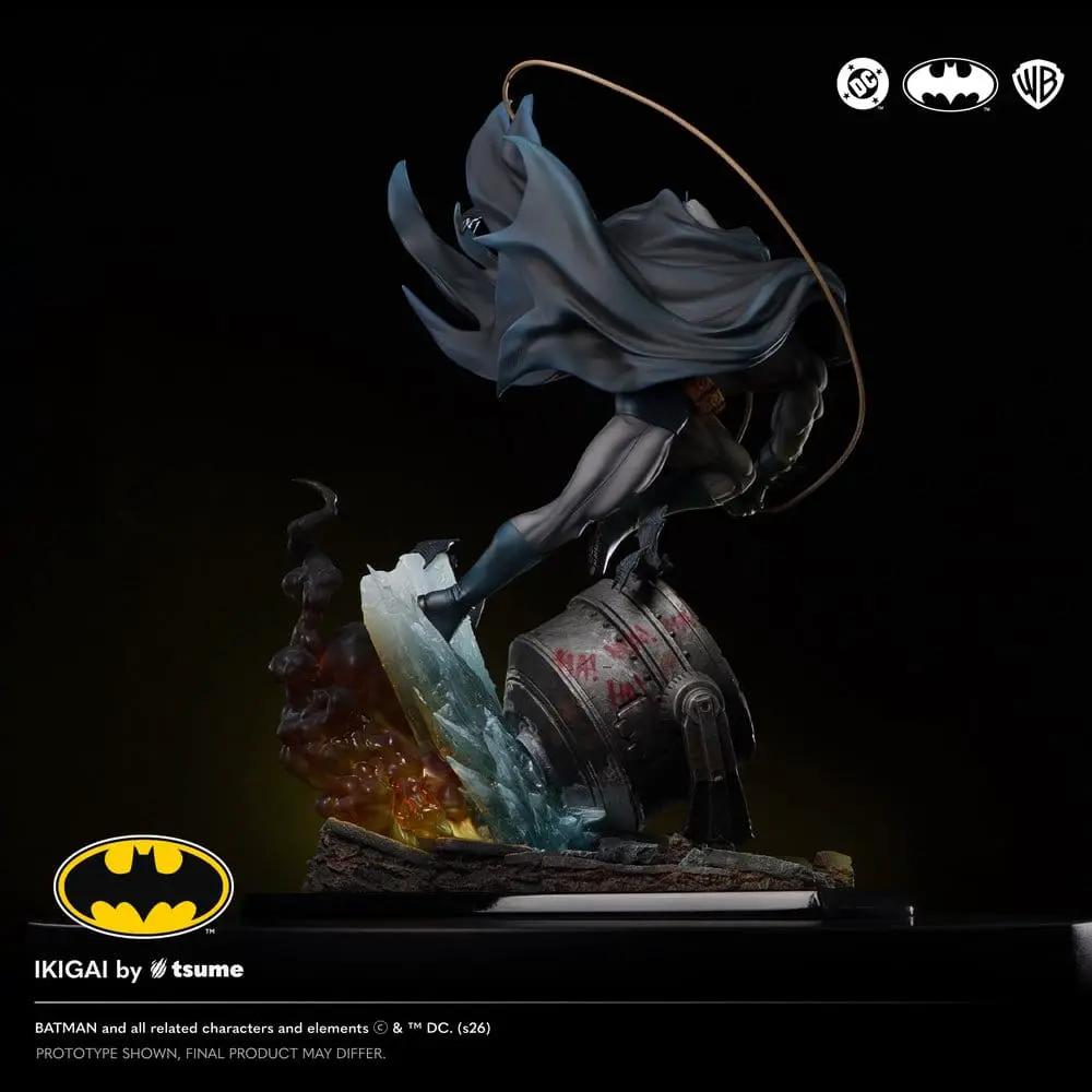 Estatua 1/6 de Batman IKIGAI por TSUME, 51 cm, con capa fluida y base detallada.