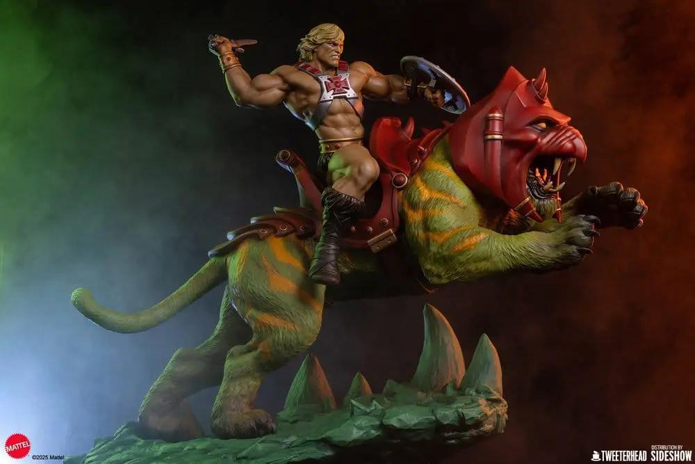 Masters of the Universe 1/4 scale He-Man on Battle Cat statue by Tweeterhead, green tiger with red armor