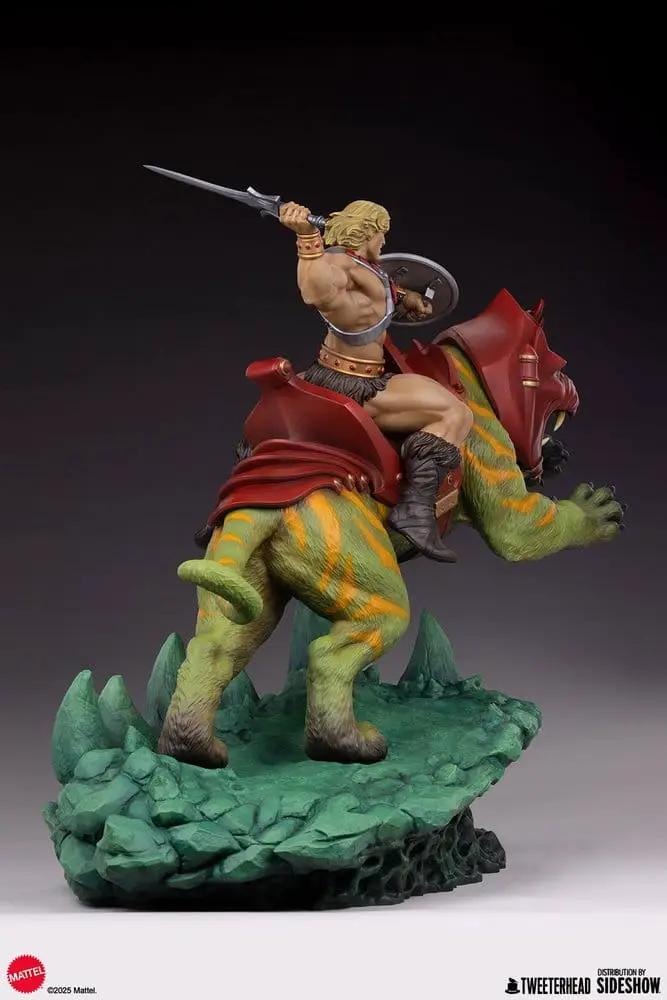 He-Man & Battle Cat 1/4 scale statue by Tweeterhead, 76 cm, He-Man with sword atop red-saddled Battle Cat on rocky base