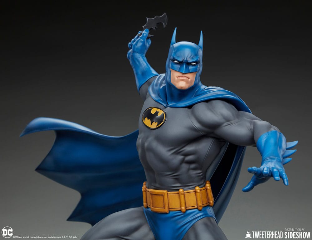 DC Comics Estatua 1/6 Batman (Retro Edition) 50 cm