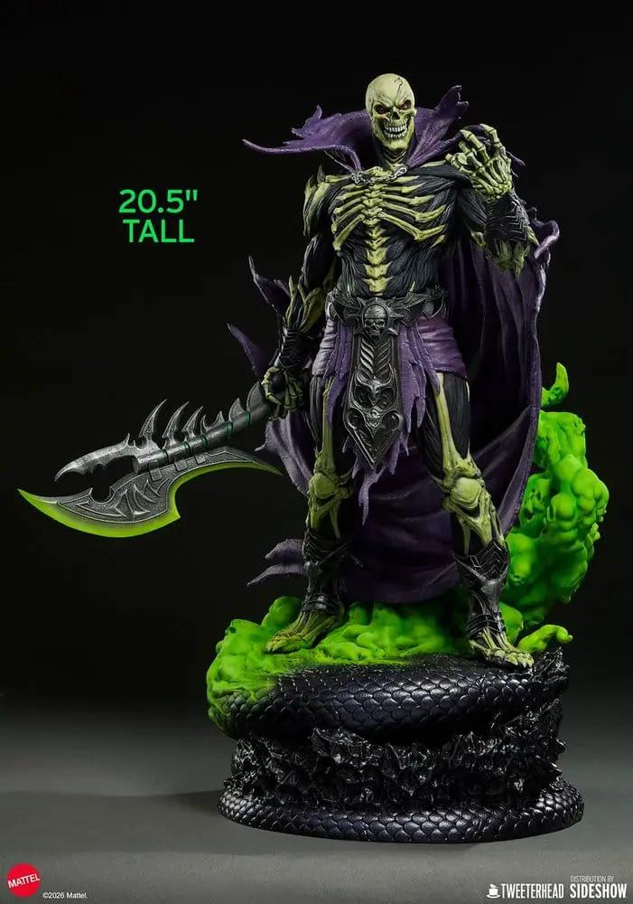 Tweeterhead Scare Glow action figure, 1/5 Maqueta, limited edition, 52 cm tall with purple cape and neon-green base.