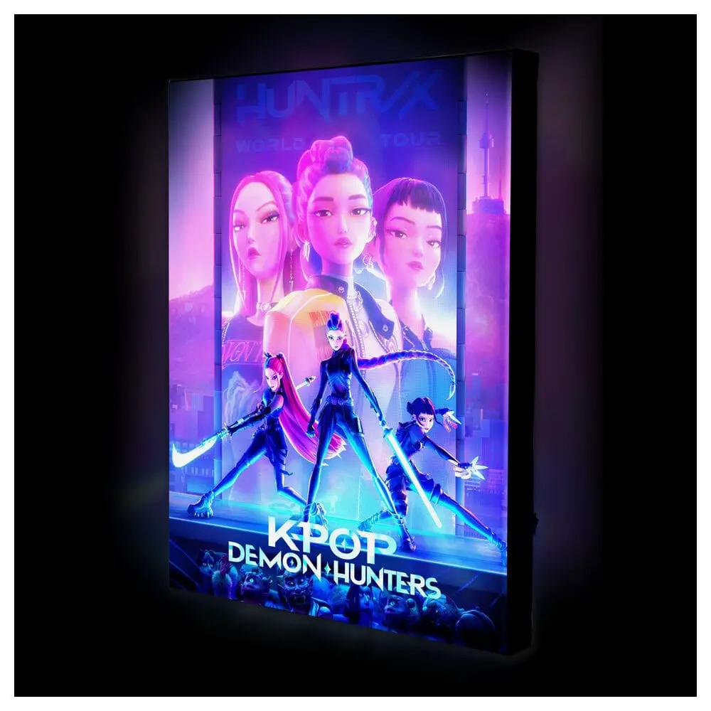 Póster de tela con luz LED KPop Demon Hunters de PYRAMID INTERNATIONAL, en tonos azules y morados