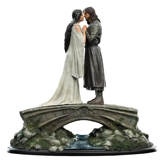 Estatua Aragorn y Arwen de El Señor de los Anillos, 24 cm, sobre puente de piedra